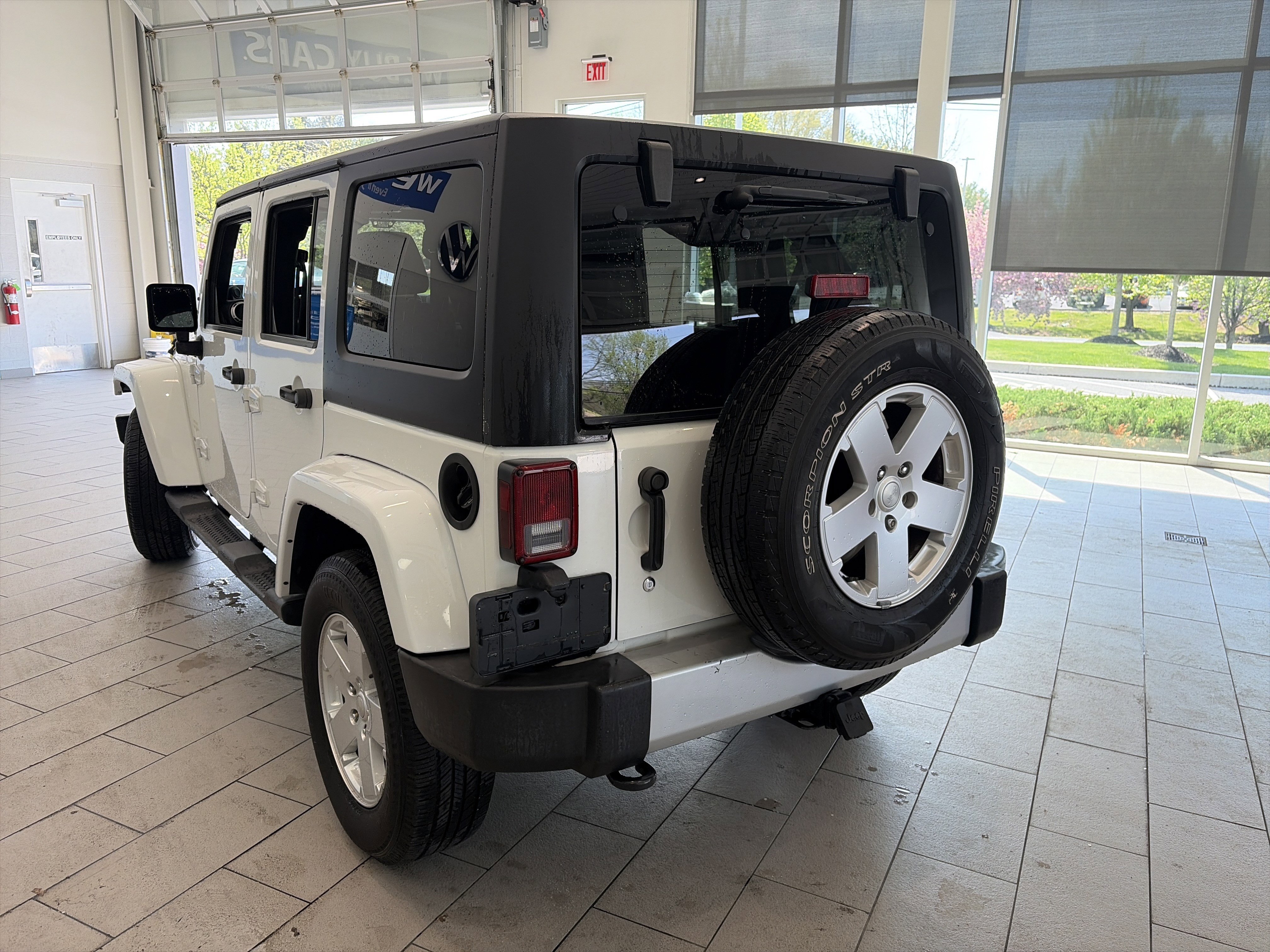 Used 2012 Jeep Wrangler Unlimited Sahara w/ Connectivity Group image 7