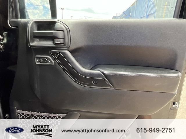 Used 2017 Jeep Wrangler Unlimited Sahara image 22
