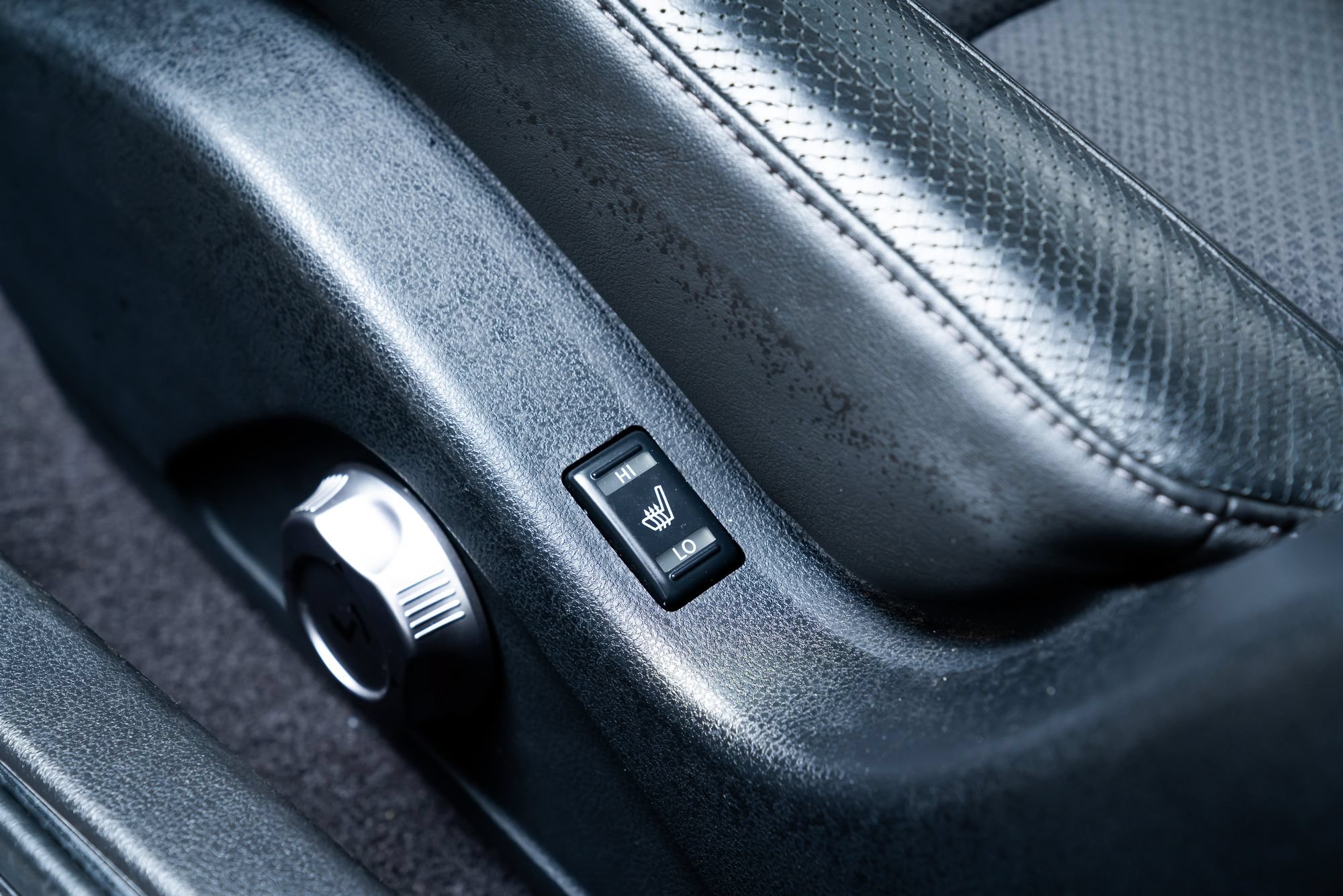 Used 2009 Nissan GT-R Premium AWD/4WD image 14