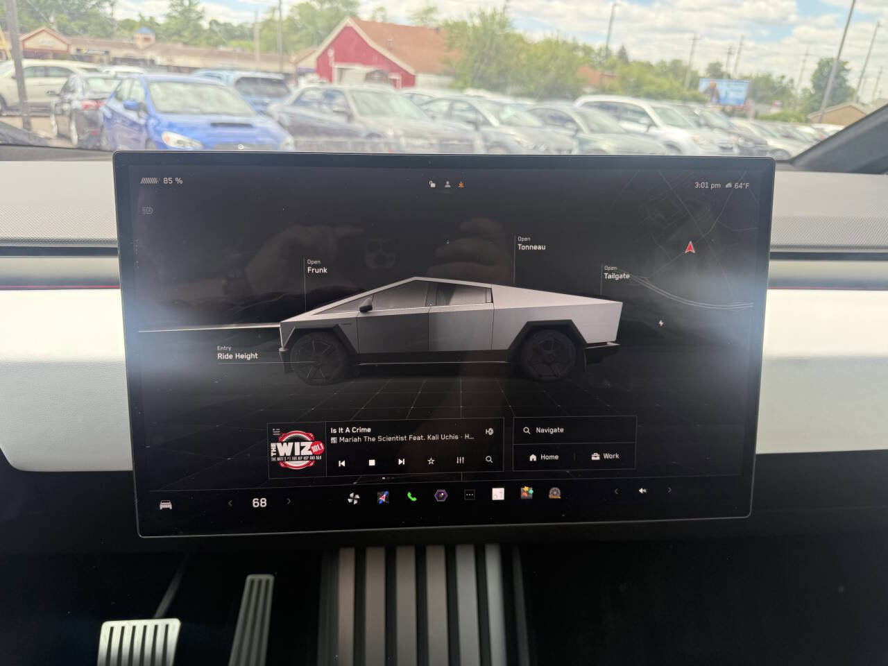 Used 2024 Tesla Cybertruck AWD Crew Cab image 22