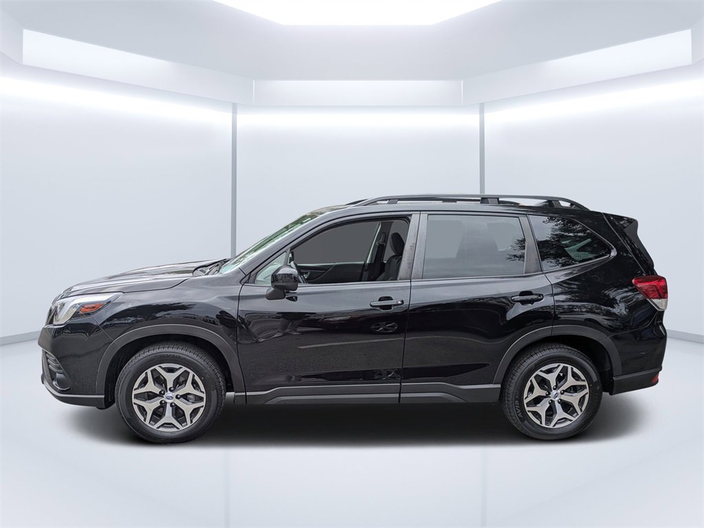 Used 2023 Subaru Forester Premium image 6