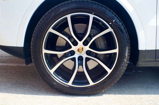 Used 2021 Porsche Cayenne S AWD/4WD image 52
