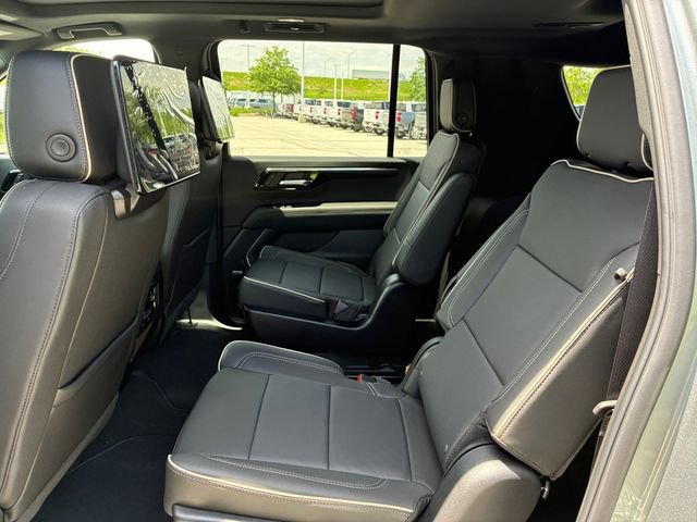 New 2026 Chevrolet Suburban Premier AWD/4WD image 17