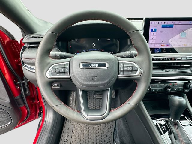 Used 2025 Jeep Compass Trailhawk w/ Trailhawk Elite Group image 11