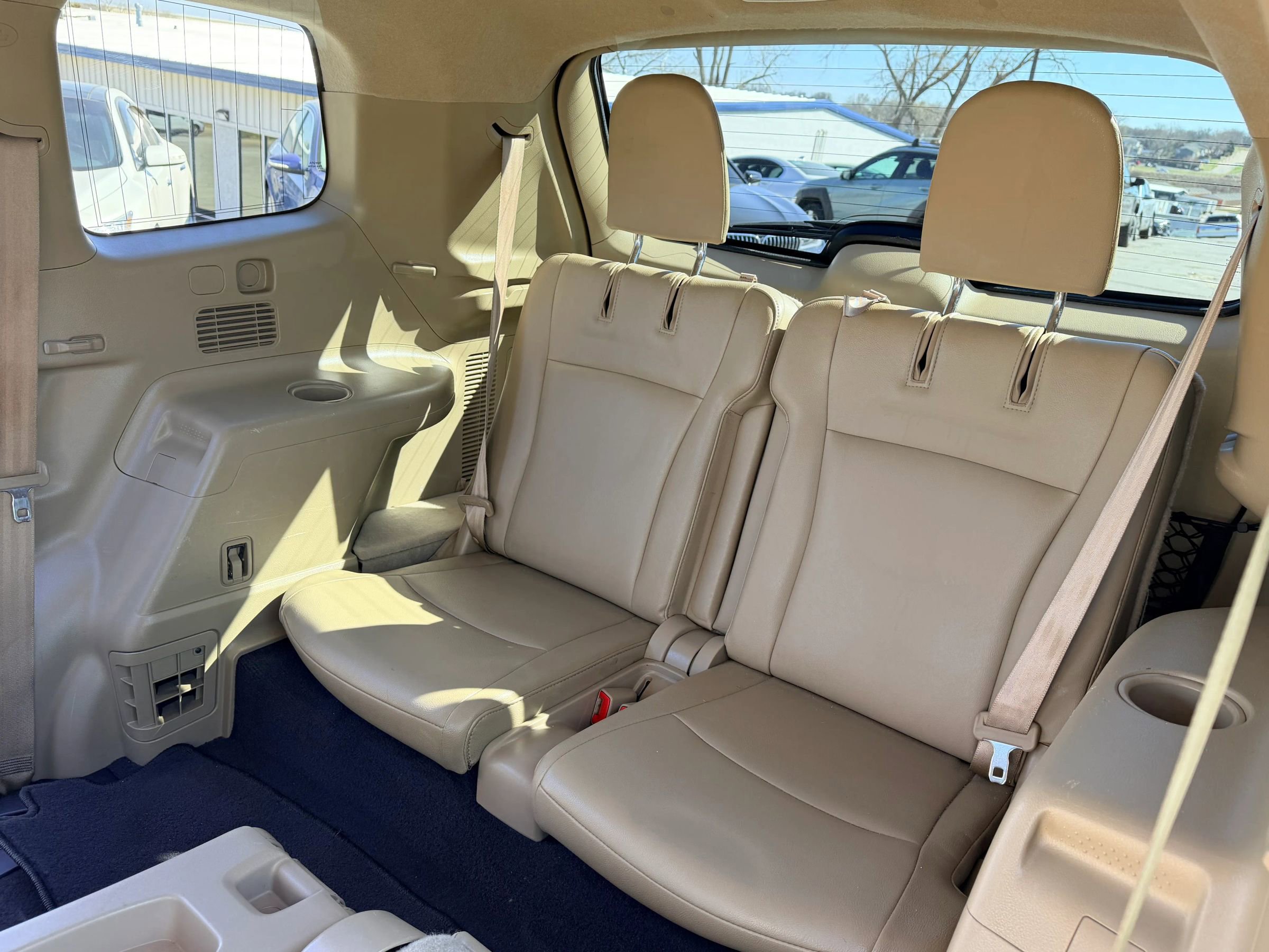 Used 2013 Toyota Highlander SE image 18