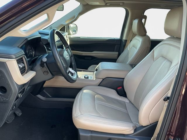 Used 2024 Ford Expedition Limited image 11