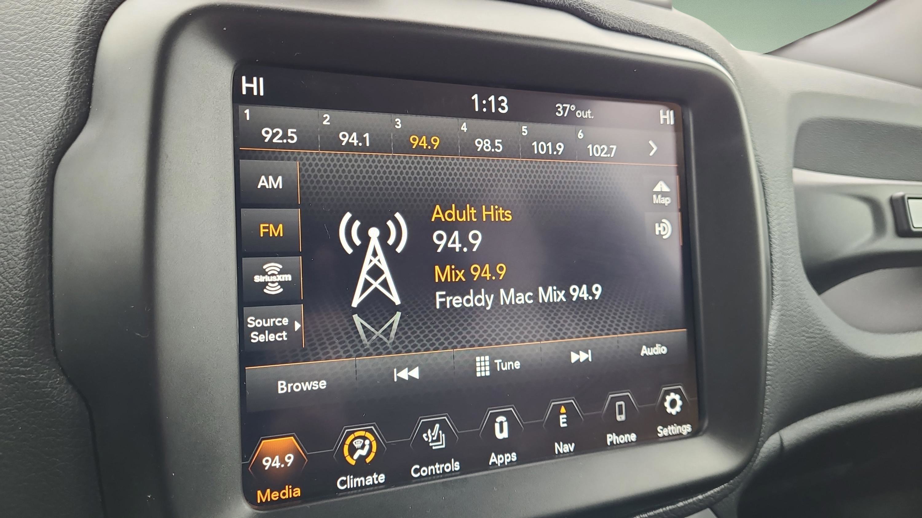 Used 2021 Jeep Renegade Latitude image 19