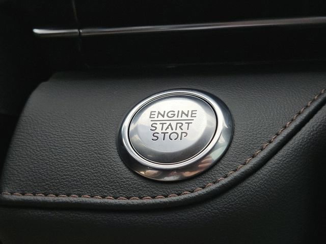 New 2026 Lincoln Nautilus Reserve w/ Jet Appearance Package AWD/4WD image 17