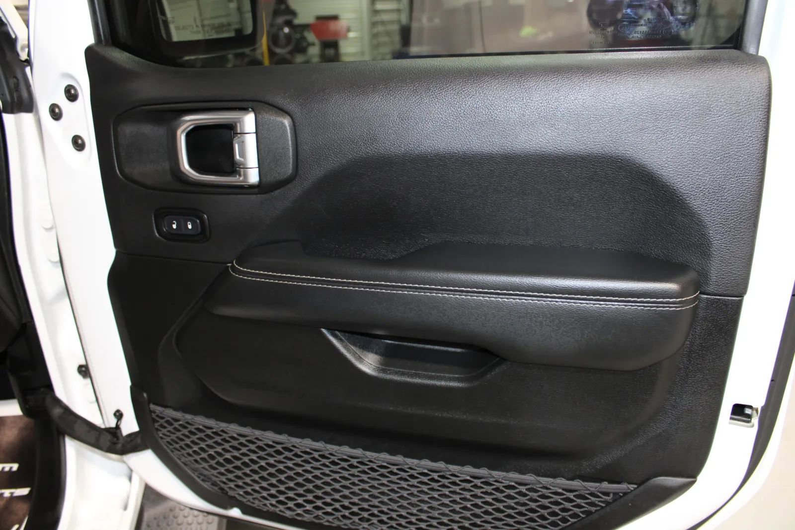 Used 2021 Jeep Wrangler Unlimited Sahara image 27