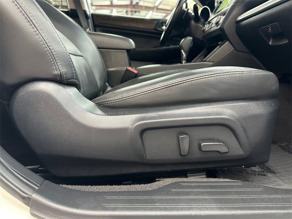 Used 2015 Subaru Outback 2.5i Limited image 40