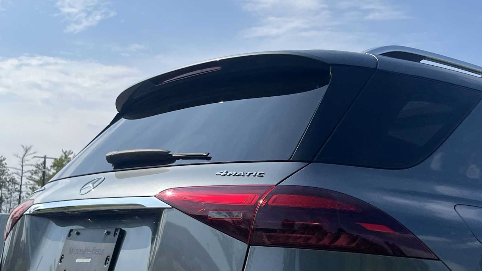 Certified 2025 Mercedes-Benz GLE 450e 4MATIC image 19