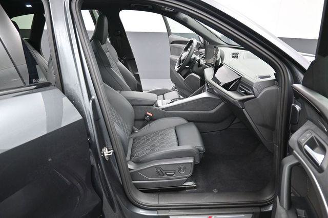 Used 2025 Audi SQ5 Premium Plus w/ Premium Plus Package AWD/4WD image 36