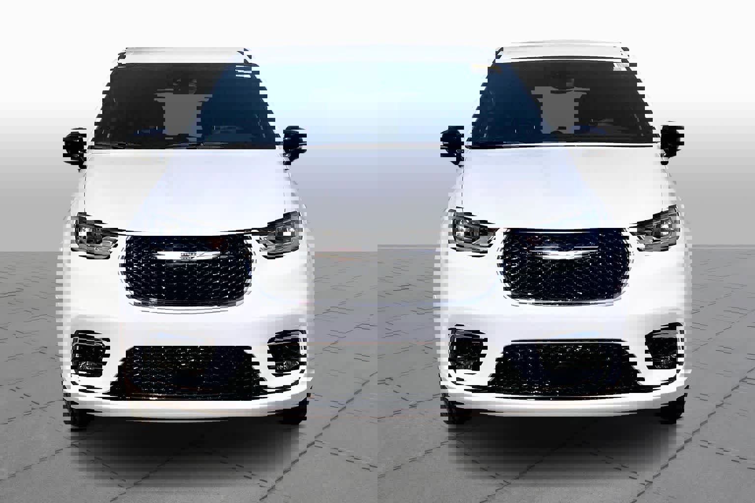 New 2026 Chrysler Pacifica Select image 3