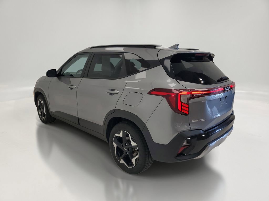 Used 2025 Kia Seltos S FWD image 5