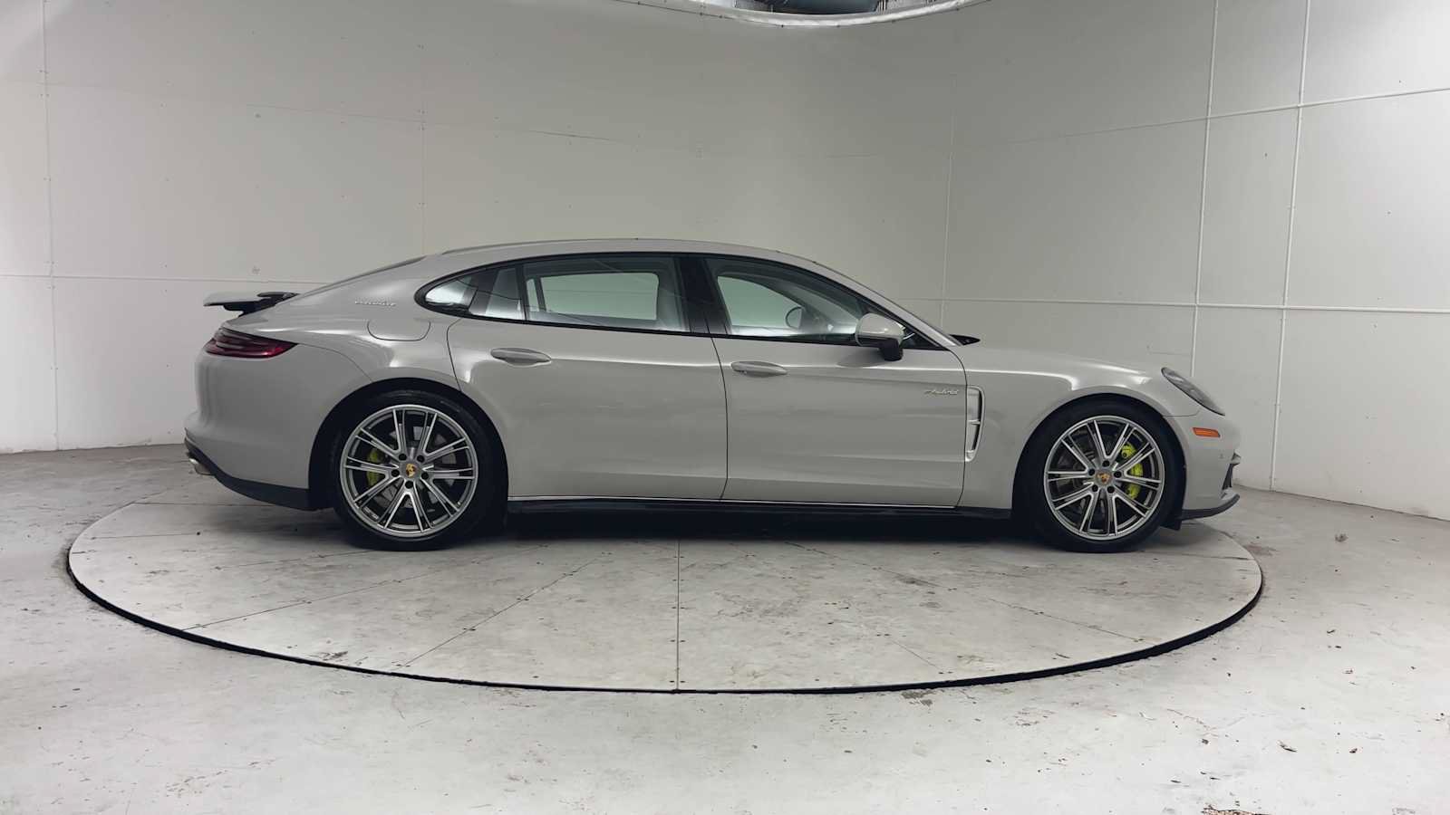 Used 2018 Porsche Panamera 4 Executive AWD/4WD image 3