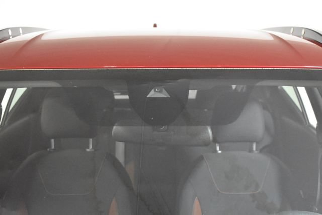 Used 2022 Nissan Kicks SR FWD image 35