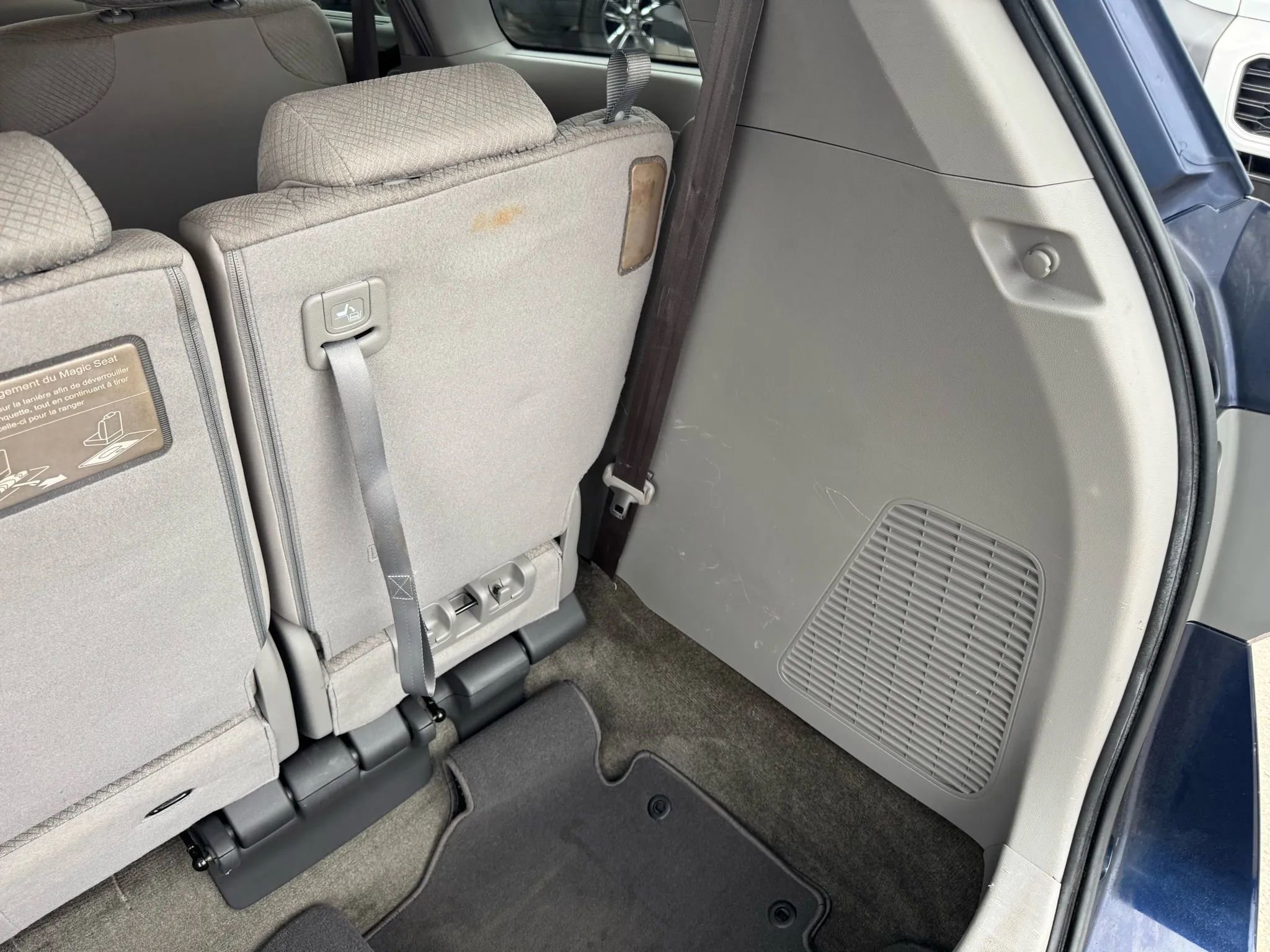 Used 2015 Honda Odyssey EX image 14