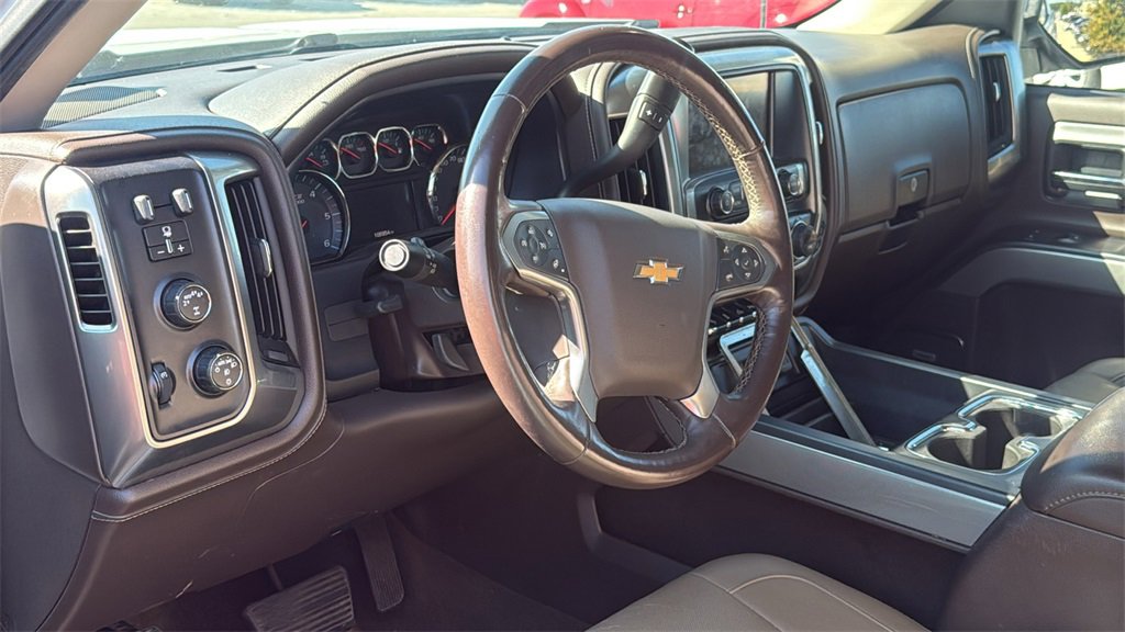 Used 2017 Chevrolet Silverado 1500 LTZ Z71 w/ LTZ Plus Package image 4