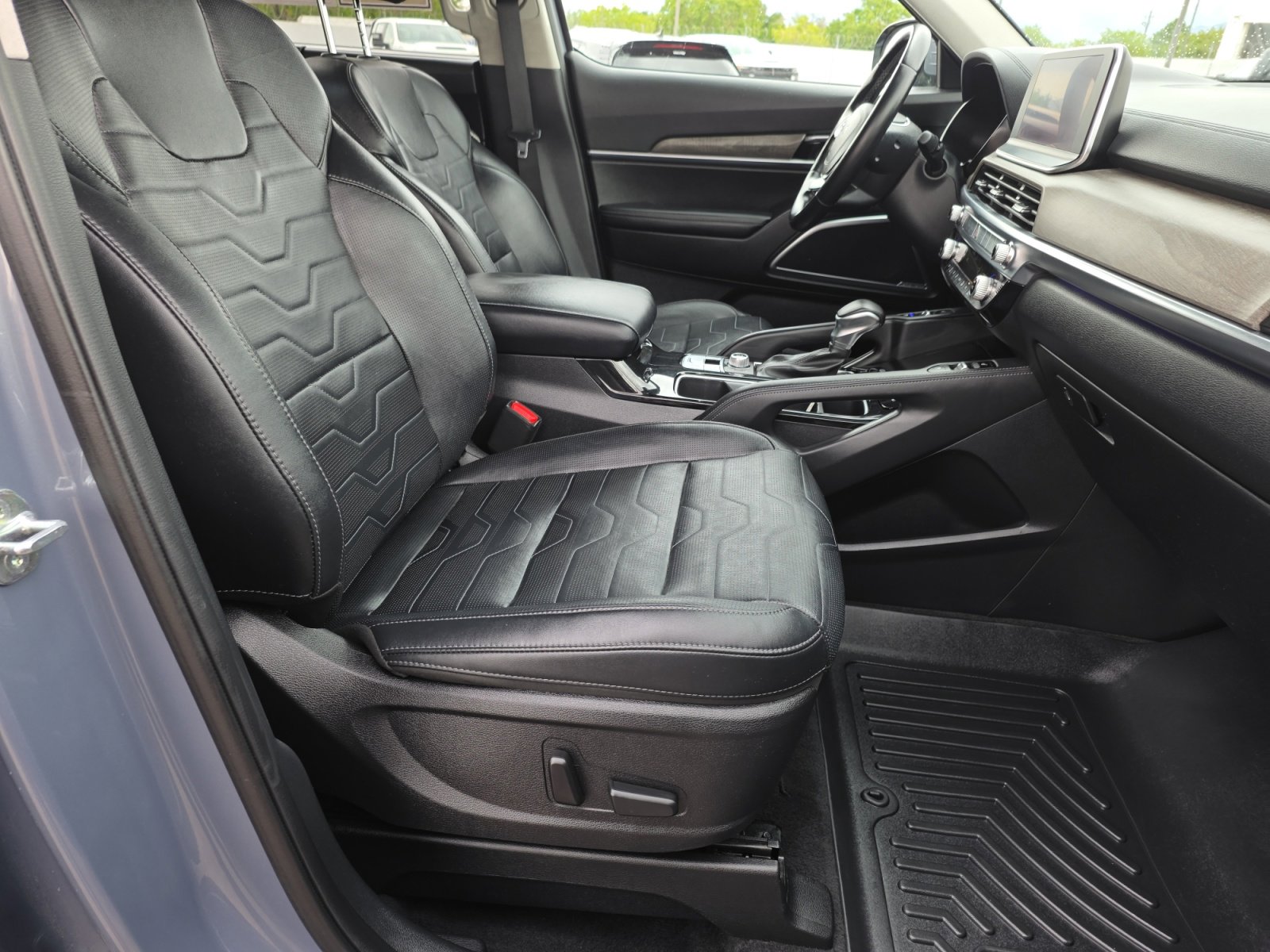 Used 2022 Kia Telluride SX w/ SX Prestige Package image 25