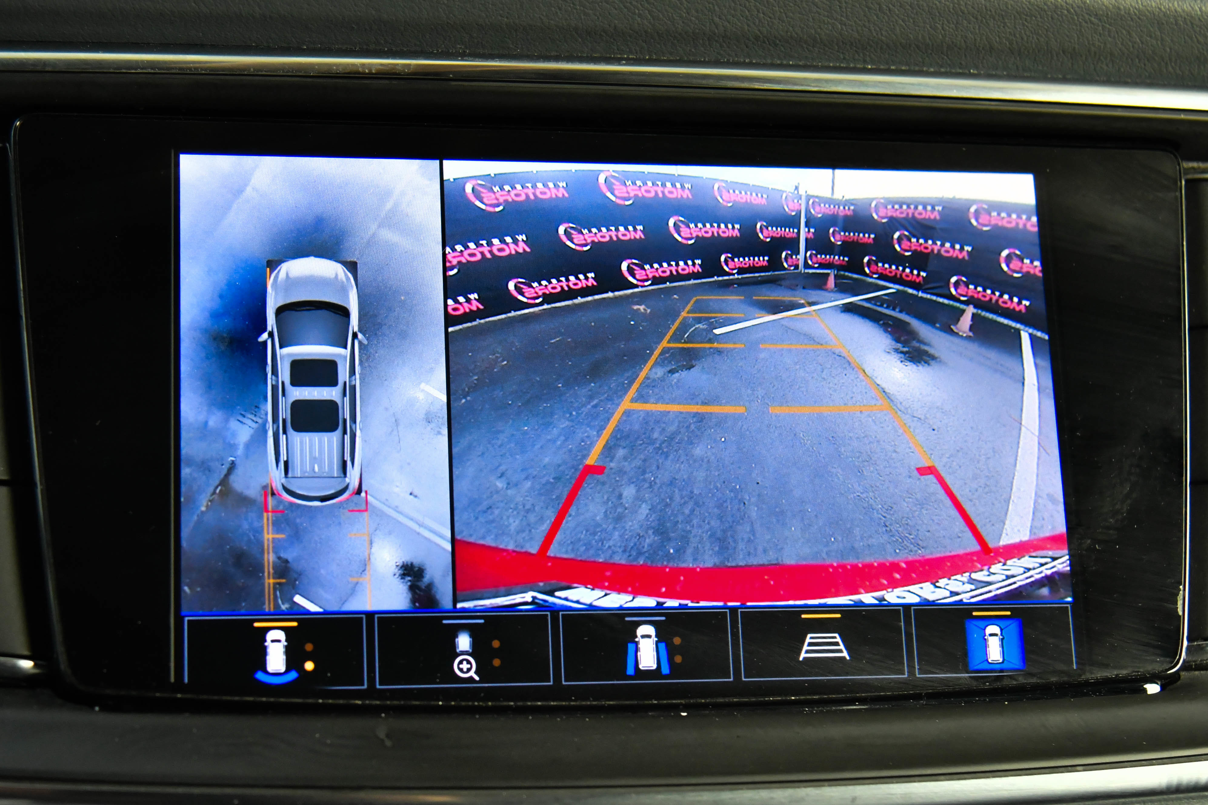 Used 2024 Buick Enclave Premium image 19