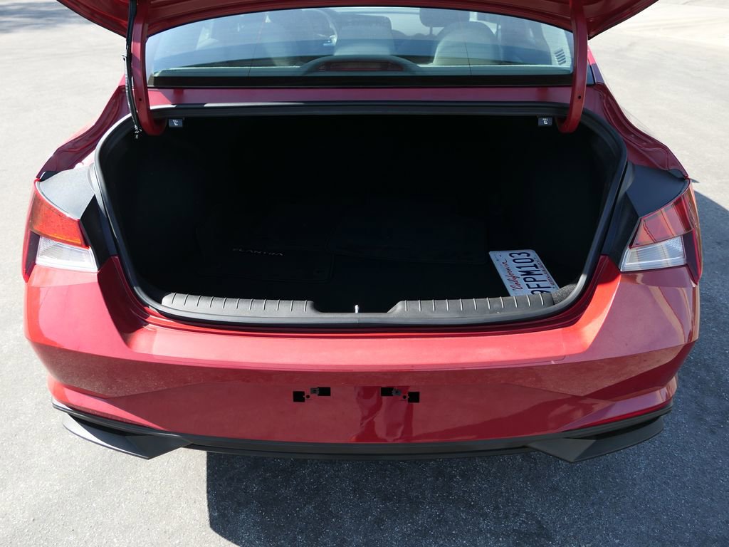 Certified 2023 Hyundai Elantra SEL image 20