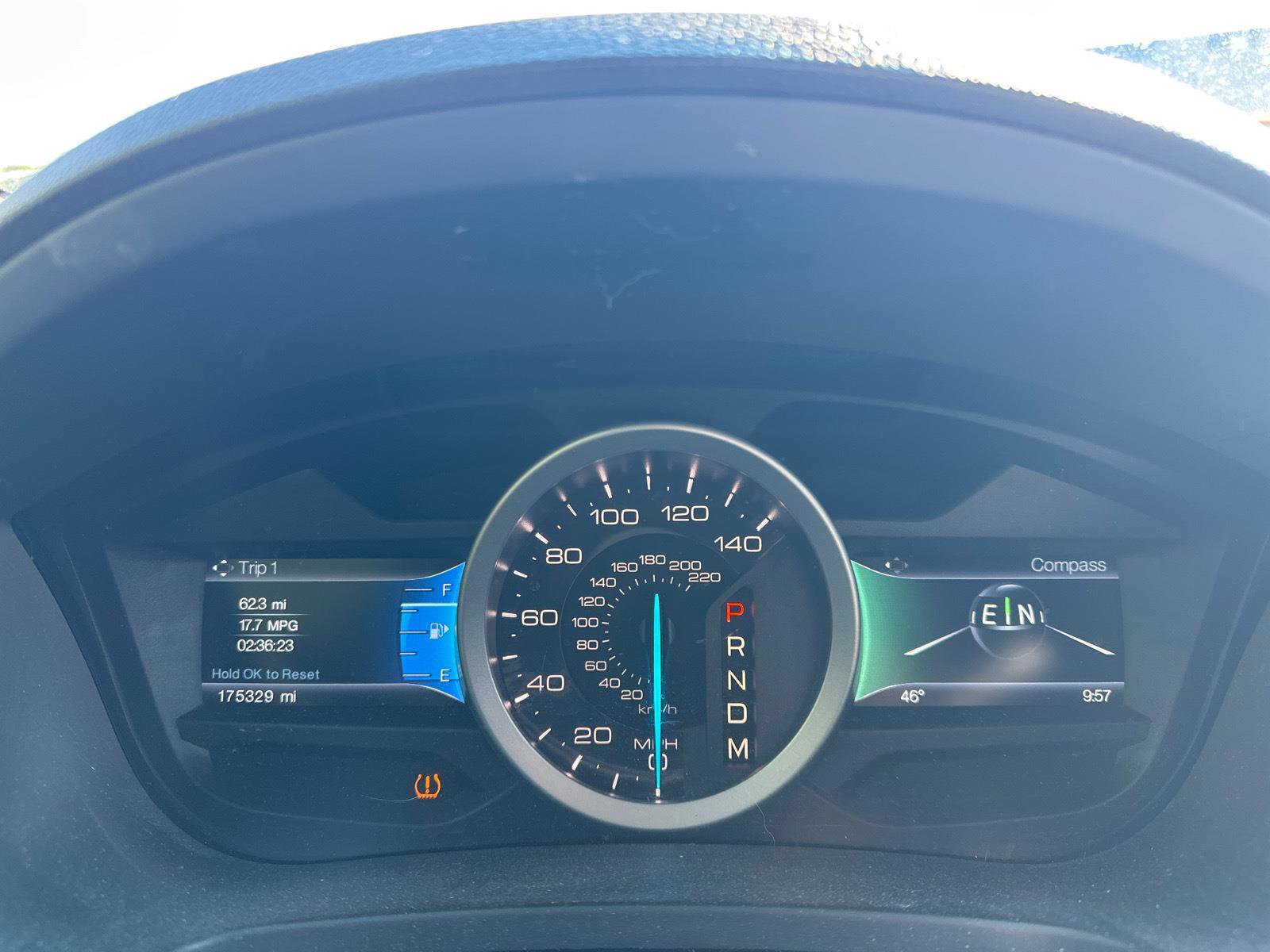 Used 2015 Ford Explorer Limited image 16