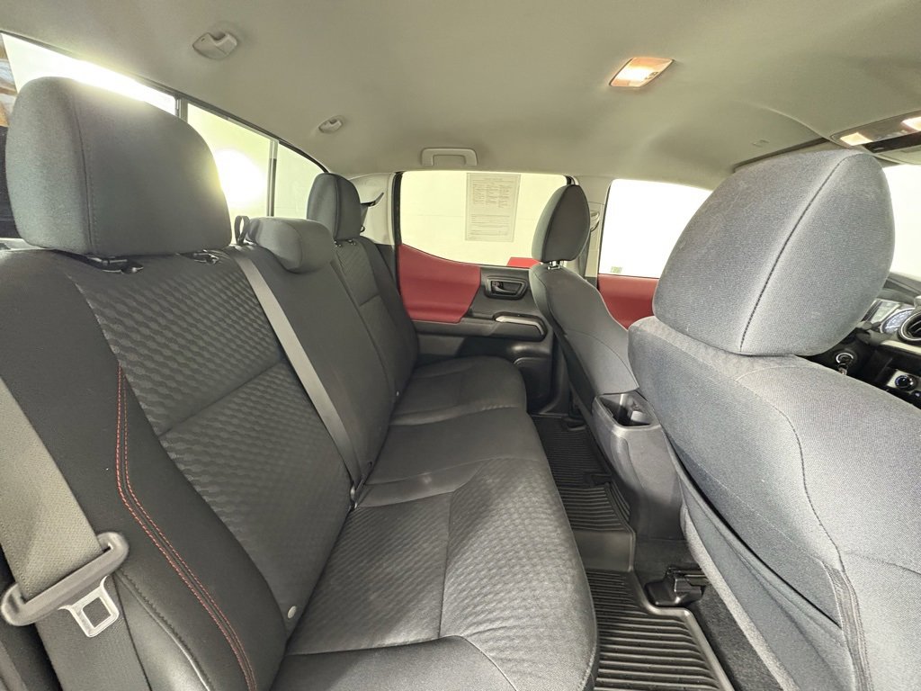 Used 2022 Toyota Tacoma SR5 image 36