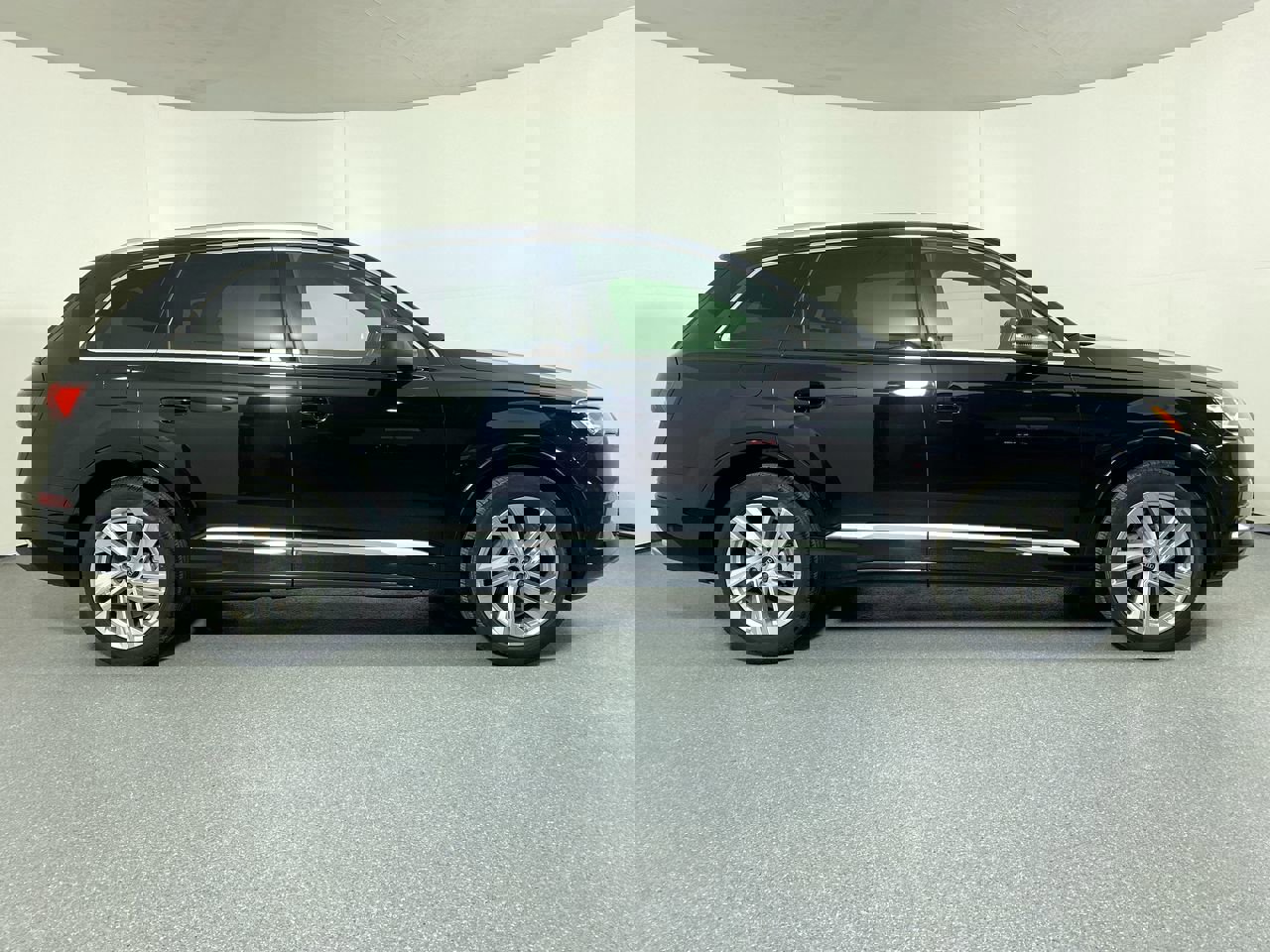 Used 2023 Audi Q7 2.0T Premium image 39