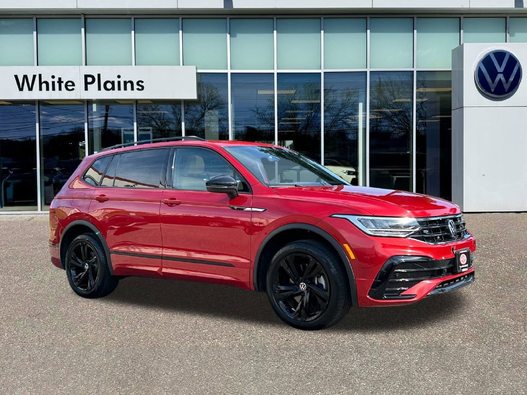 Used 2024 Volkswagen Tiguan SE R-Line