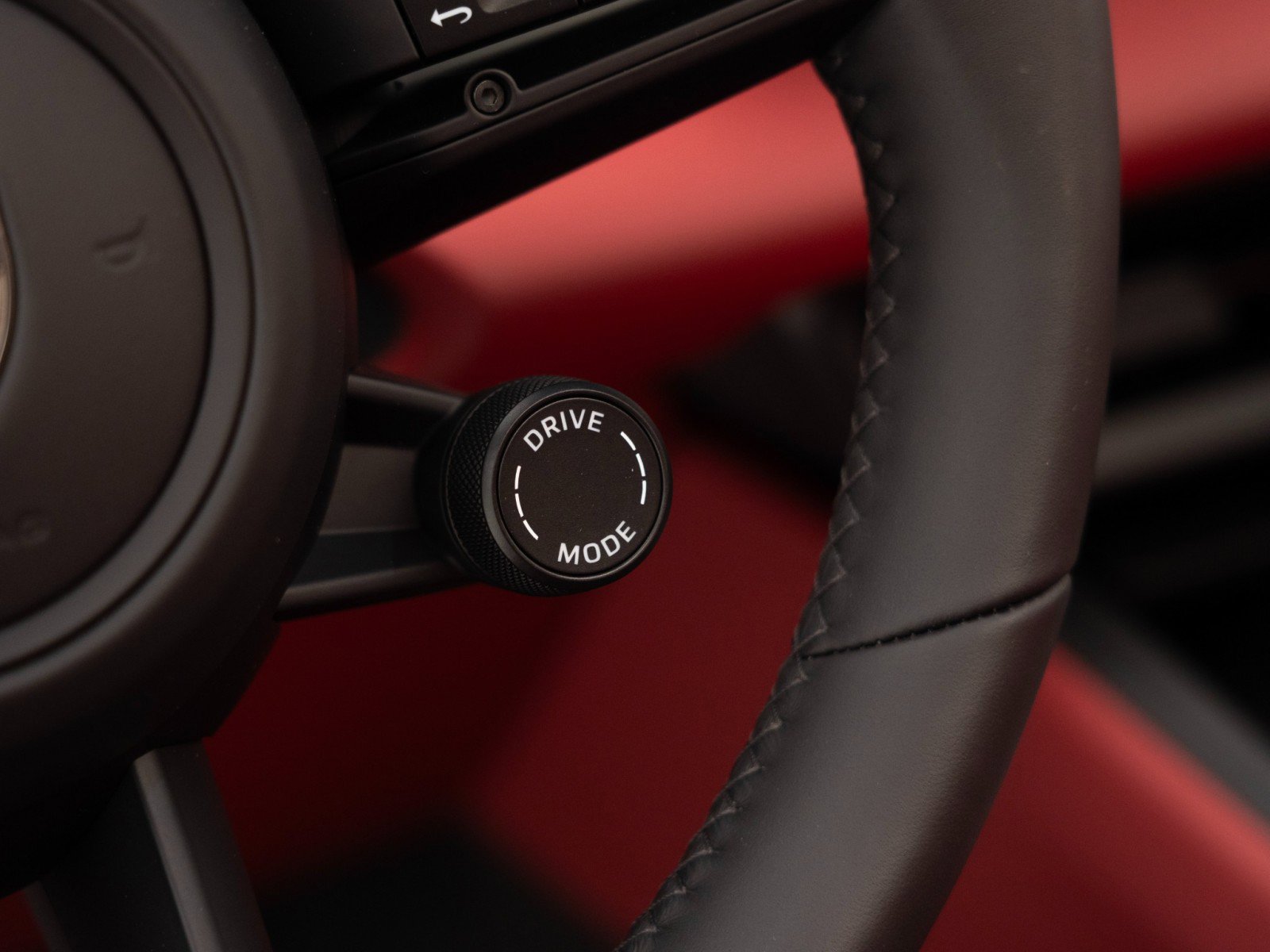 New 2026 Porsche Macan Turbo Electric image 27