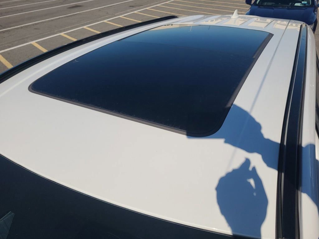 Used 2023 Lincoln Aviator Reserve w/ Equipment Group 201A image 10