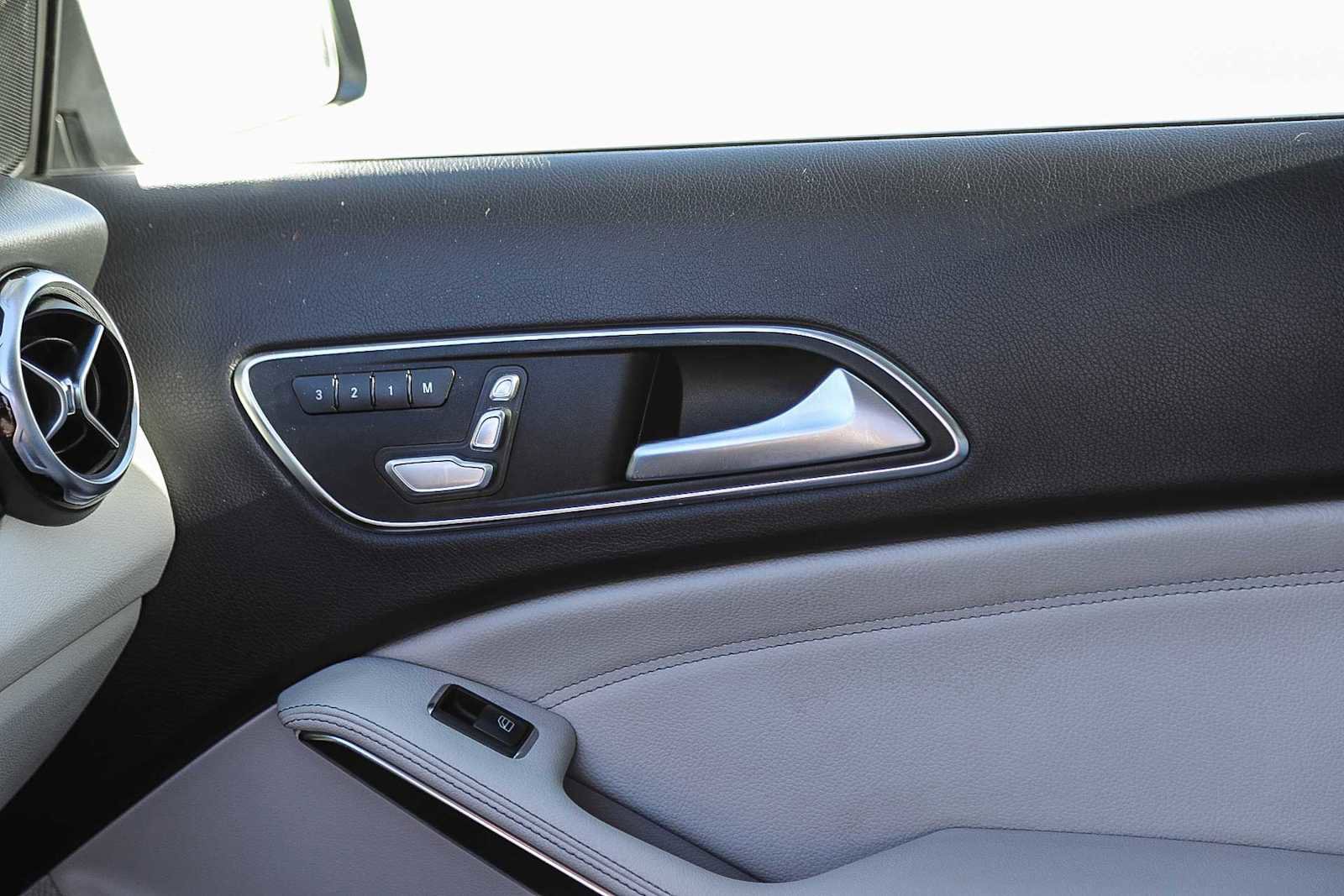 Used 2019 Mercedes-Benz GLA 250 image 21