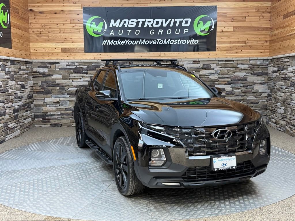 Used 2023 Hyundai Santa Cruz Night AWD/4WD image 2