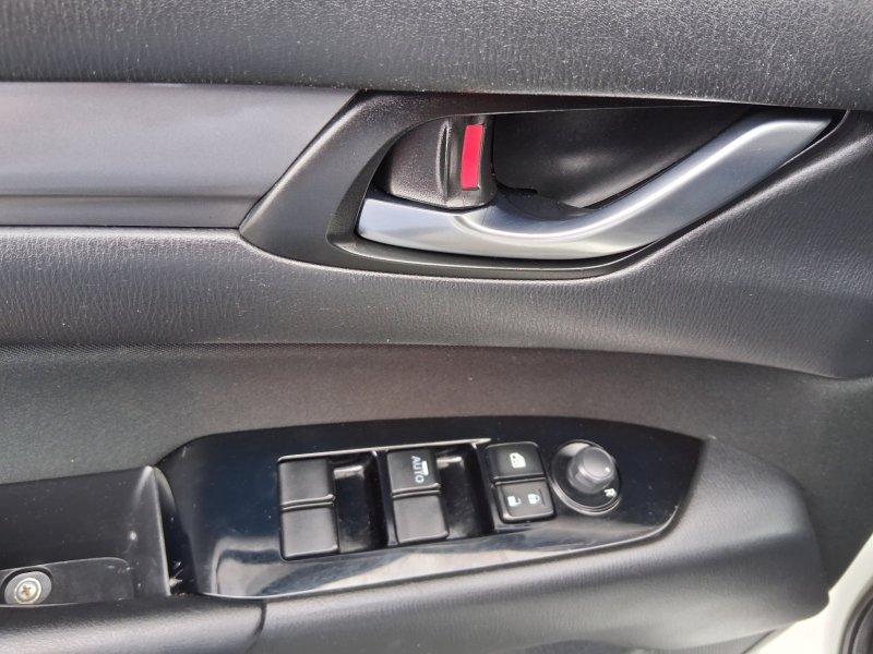 Used 2017 MAZDA CX-5 Sport FWD image 13