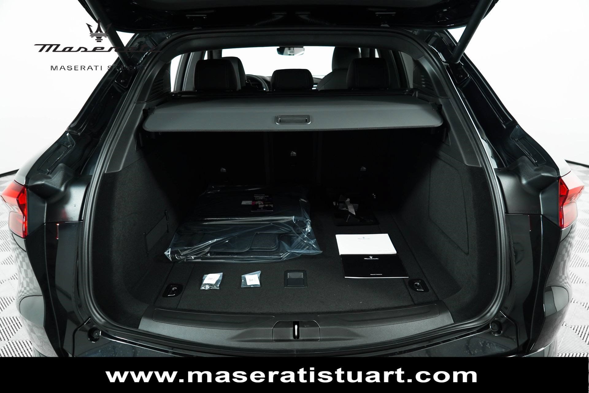 New 2025 Maserati Grecale GT AWD/4WD image 33