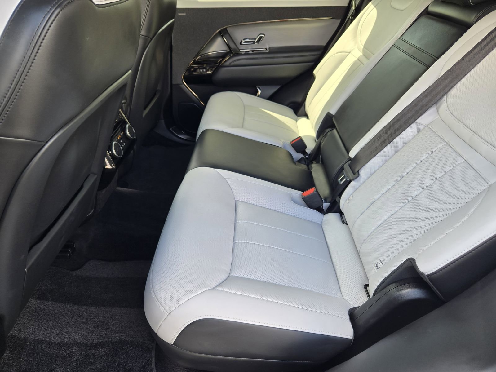 Used 2025 Land Rover Range Rover Sport Dynamic SE image 27