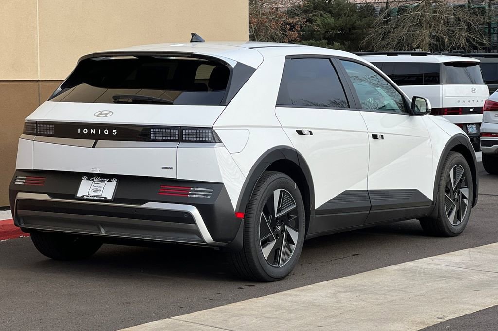 New 2026 Hyundai Ioniq 5 SE image 5