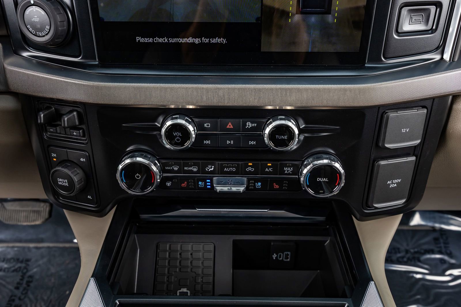 Used 2026 Ford F350 Platinum w/ Platinum Plus Package AWD/4WD image 27