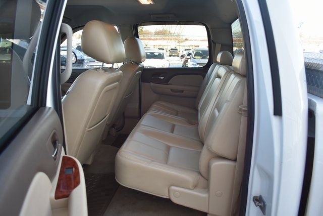 Used 2010 Chevrolet Silverado 1500 LTZ w/ Convenience Package image 27