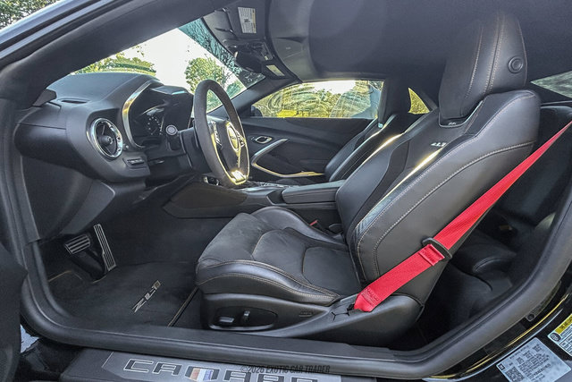 Used 2018 Chevrolet Camaro ZL1 w/ LPO, ZL1 Protection Package RWD image 30