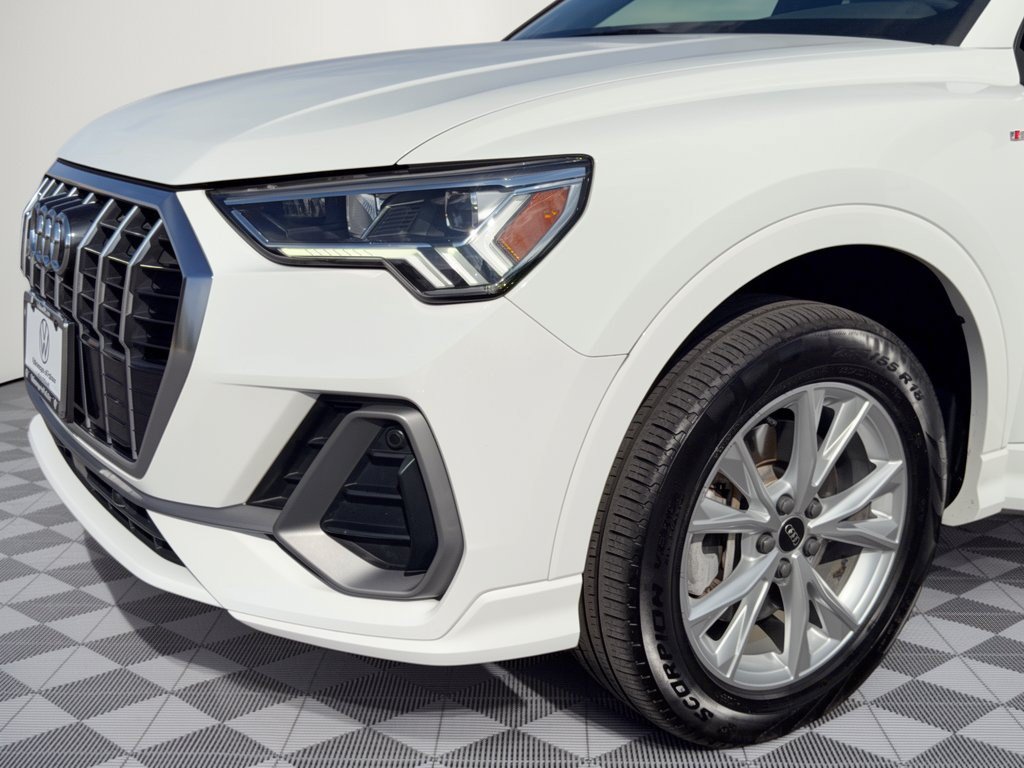 Used 2023 Audi Q3 2.0T Premium AWD/4WD image 12