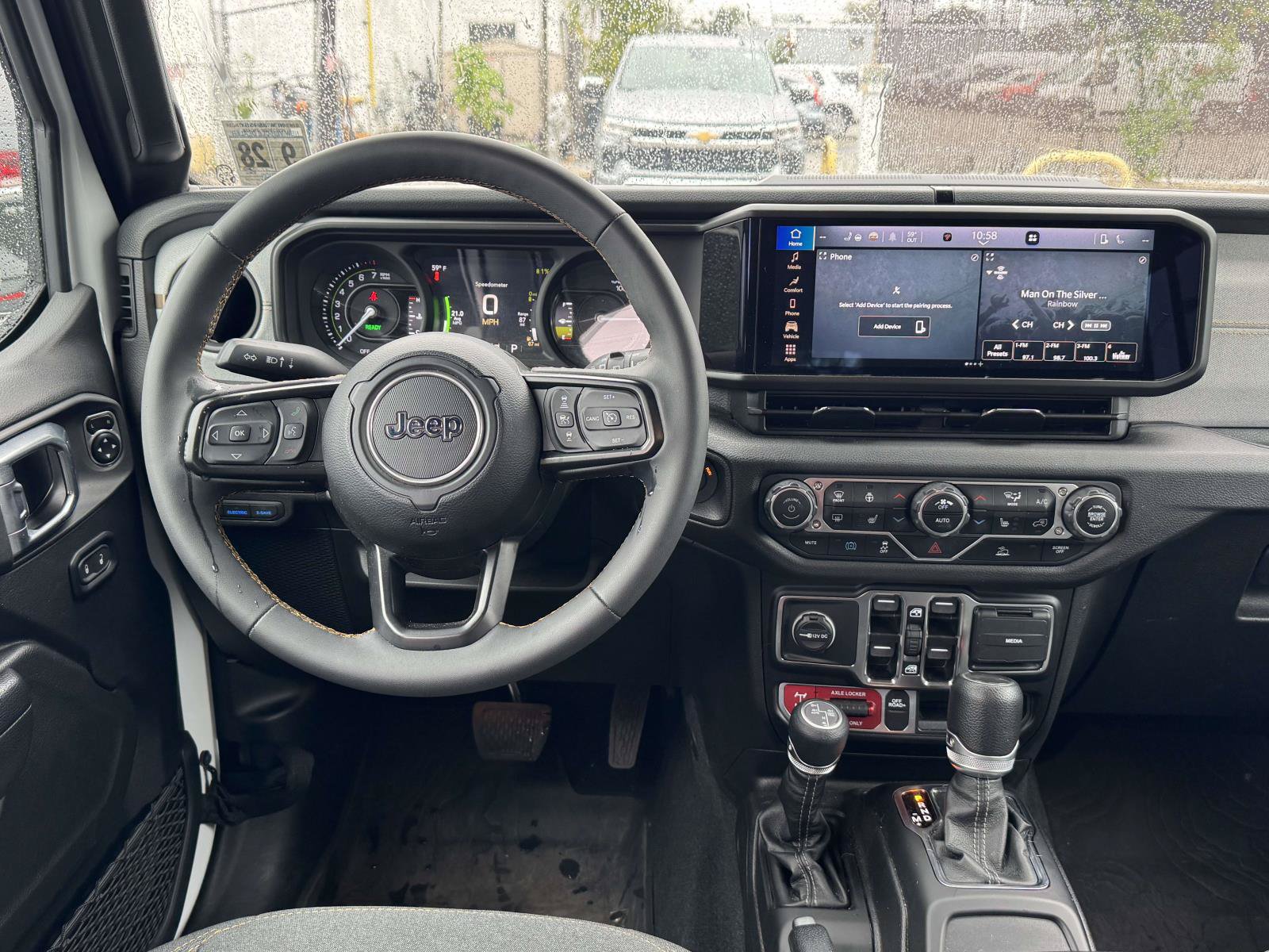 Certified 2024 Jeep Wrangler Unlimited AWD/4WD image 31