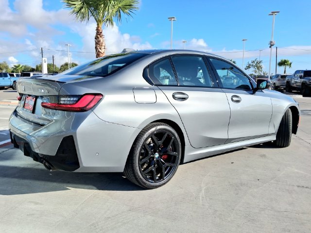 New 2026 BMW 330i Sedan w/ M Sport Package RWD image 7