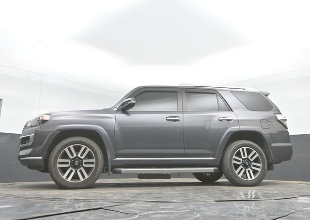 Used 2017 Toyota 4Runner Limited AWD/4WD image 30