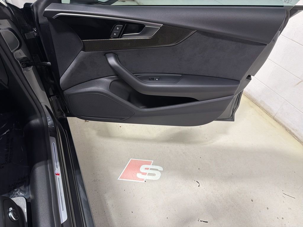 Used 2022 Audi S5 Premium w/ Convenience Package image 32