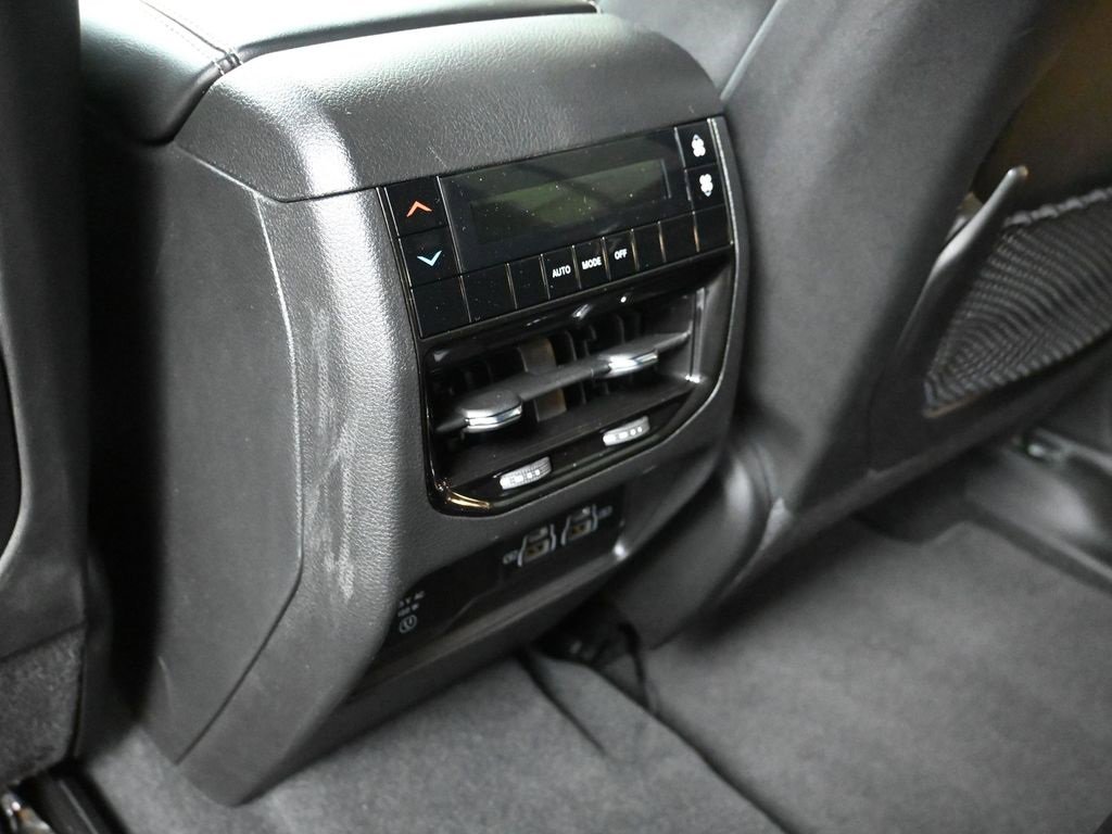 Used 2024 Jeep Grand Cherokee L Altitude image 25