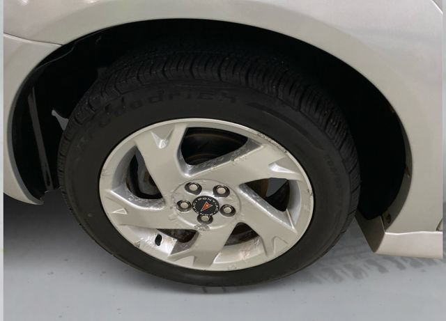 Used 2007 Pontiac Vibe w/ Security Package FWD image 20