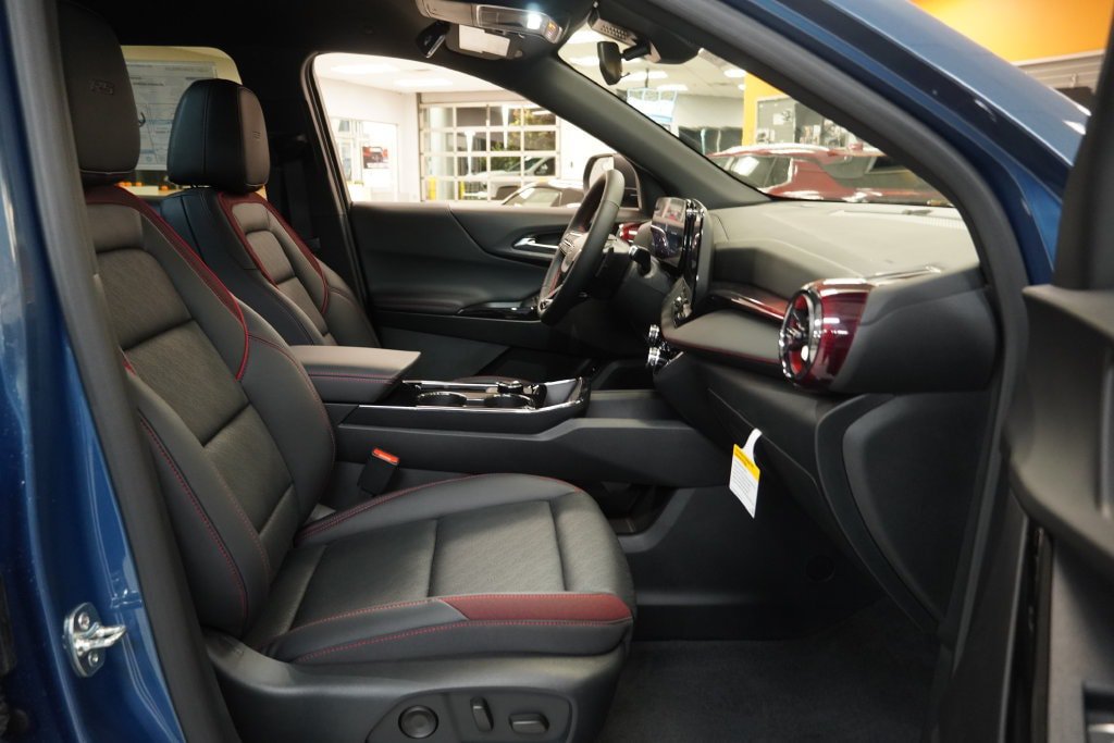 New 2027 Chevrolet Equinox RS w/ Convenience Package III AWD/4WD image 42