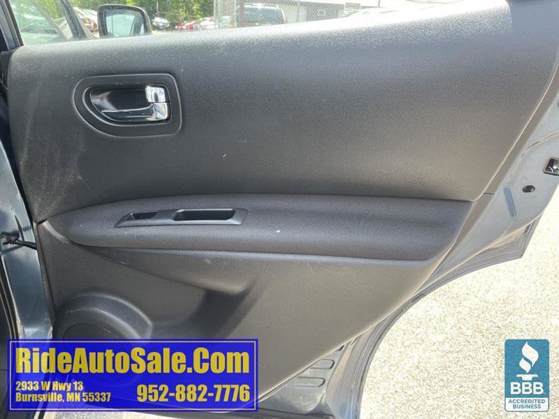 Used 2015 Nissan Rogue S w/ Convenience Package AWD/4WD image 15