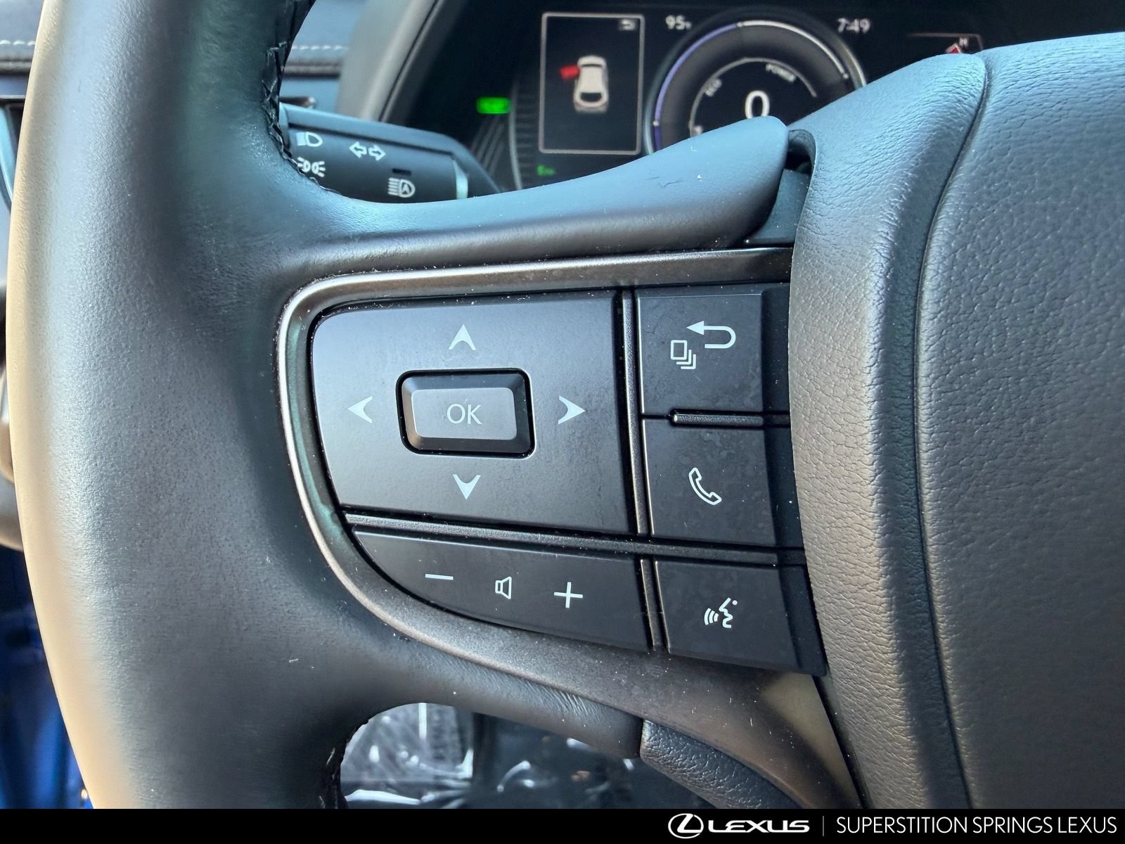 Certified 2024 Lexus UX 250h FWD image 18